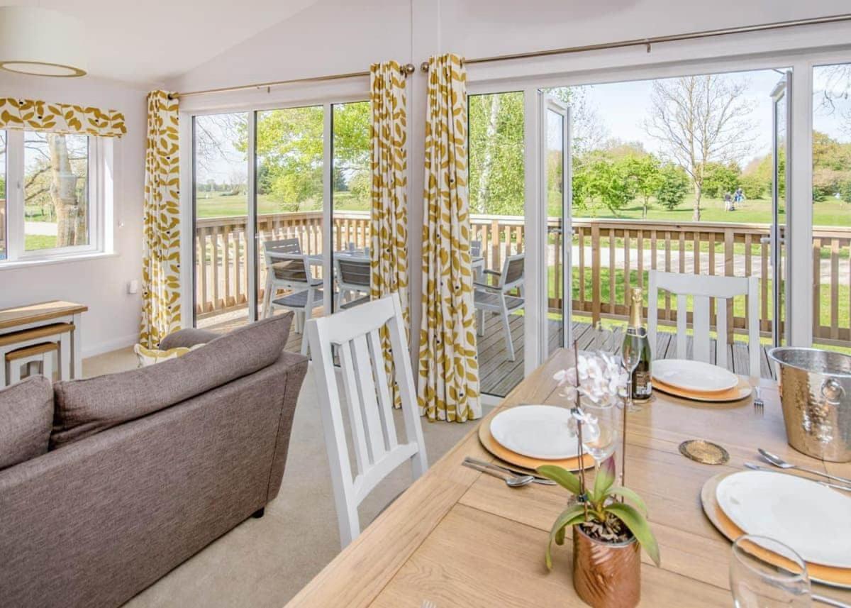 Hawthorn Glen Lodges Downham Market Dış mekan fotoğraf